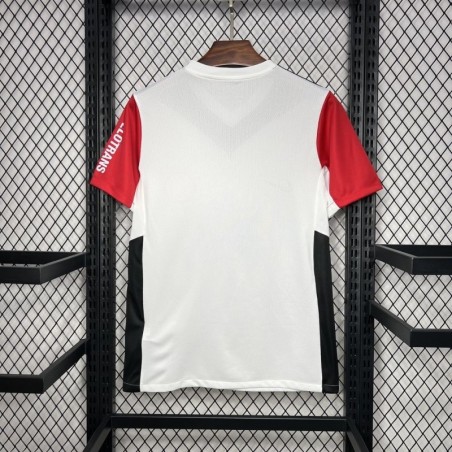 Camiseta Eintracht Frankfurt Local 24/25