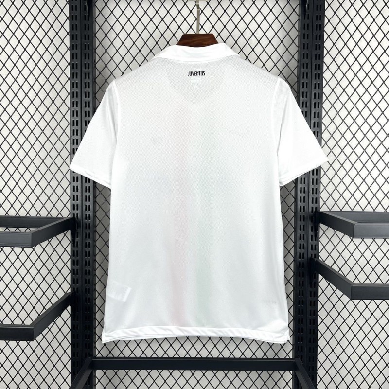Camiseta Juventus Visitante Retro 10/11