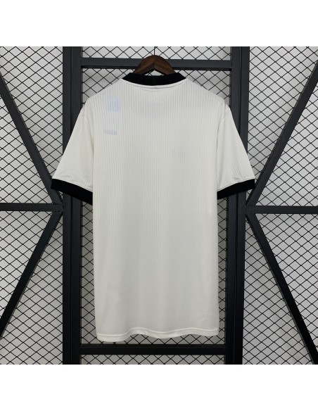 Camiseta Alemania 125 Aniversario trasera edición limitada para coleccionistas y fanáticos del fútbol