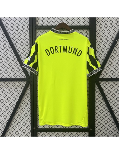 Camiseta Borussia Dortmund Especial 24/25 trasero, diseño exclusivo y calidad premium para fanáticos del fútbol.