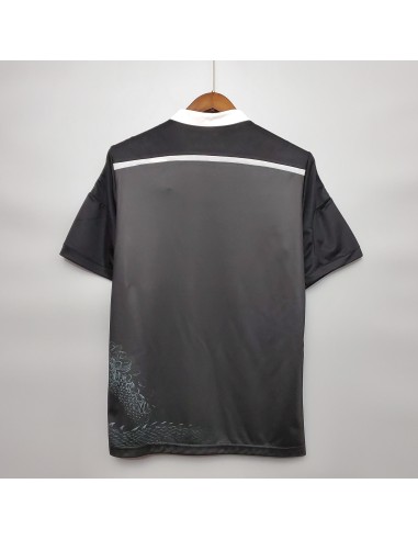 Camiseta retro Real Madrid 3º Equipación 14/15 2, calidad premium, ideal para coleccionistas y fanáticos del fútbol.