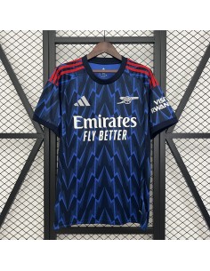 Camiseta Arsenal Visitante 25/26, réplica de calidad para fanáticos y coleccionistas de fútbol.