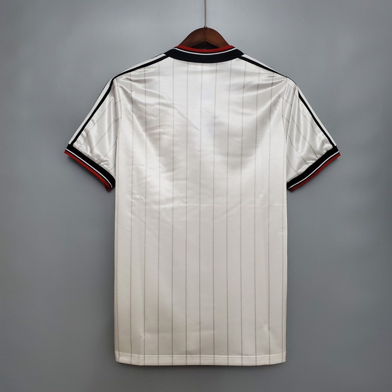 Manchester United Visitante Retro 1983