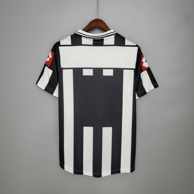 Juventus Local Retro 01/02