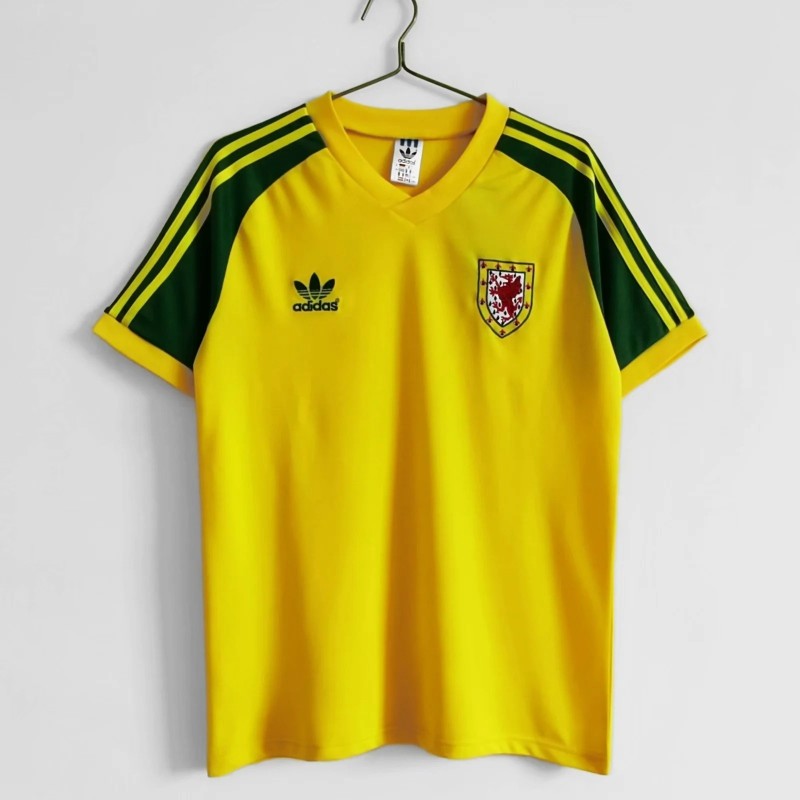 Gales Visitante Retro 1982