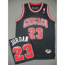 Chicago Bulls Jordan Negra 2